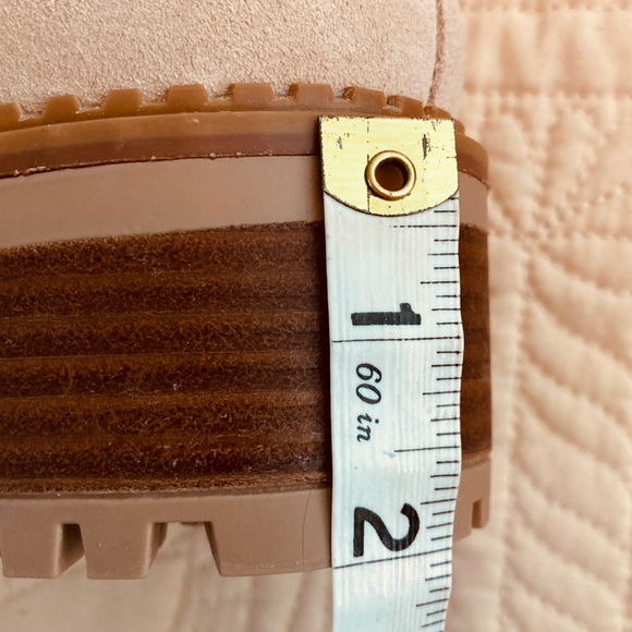 Bertuchi Spain Suede Chelsea Boots Lug Sole Tan Cream (Size 9.5 EU 41) - Picture 12 of 12